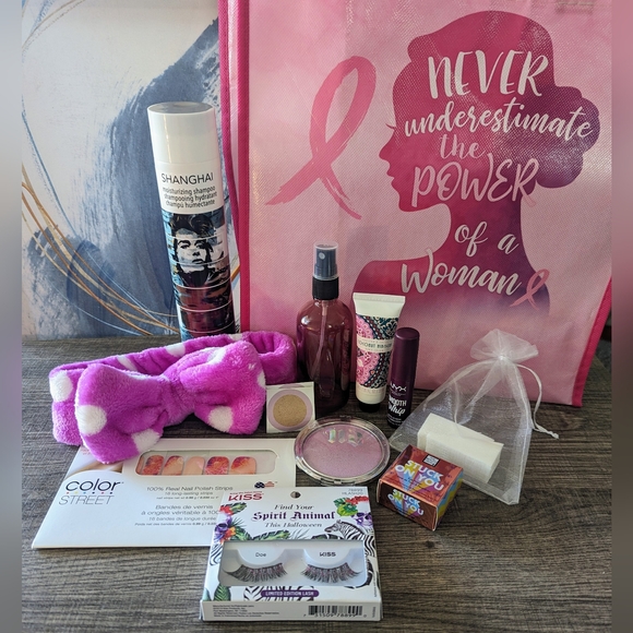 Live Out Loud Beauty Bundle - Picture 1 of 12